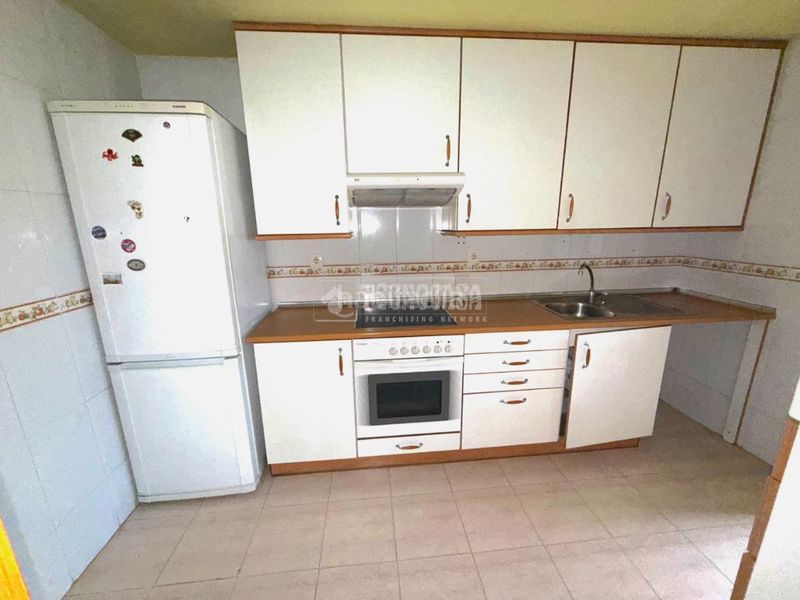 Foto 835b9859-487f-4bfd-acc8-9a1599f46284. Piso  en venta en Orcasitas Madrid