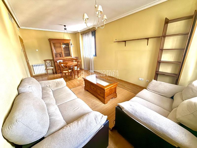 Foto b70132c4-ab1a-41ab-a0b9-edc6b9fcf115. Piso  en venta en Orcasitas Madrid