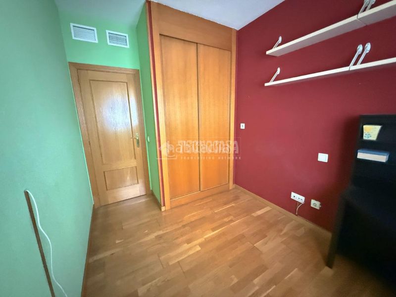 Foto d97731b9-624f-46d8-83f1-564d8c7f7107. Piso  en venta en Orcasitas Madrid