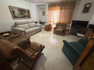 Doppelhaus in Orcasitas. Casa en venta en madrid