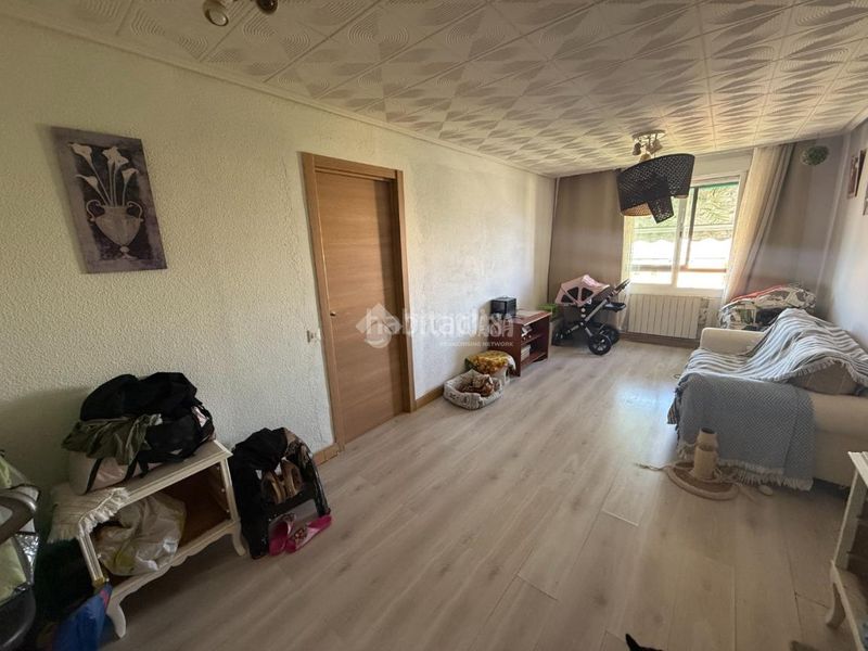 Foto 64b5ff99-388a-4f32-b32e-32d8775e1b32. Pis a Orcasitas Madrid