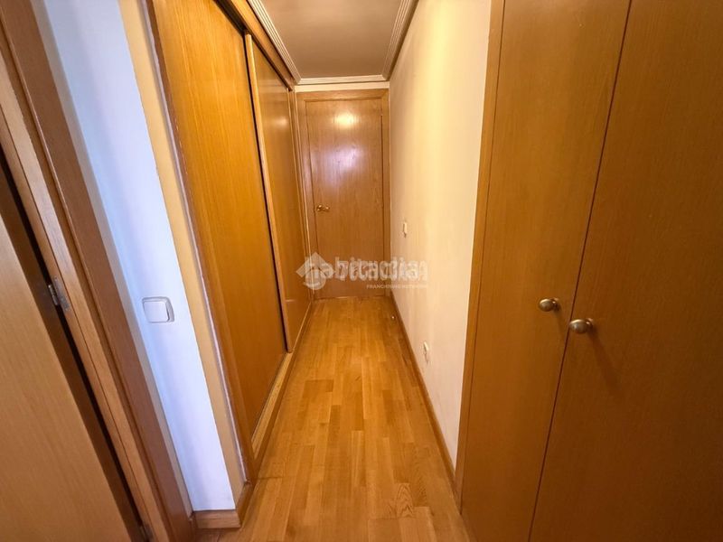 Foto 0c425e29-c5c3-4502-9771-47fa896d2a7c. Pis amb calefacció piscina a Orcasitas Madrid