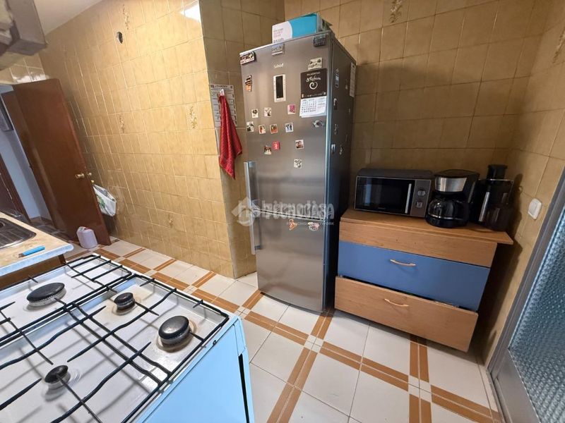 Foto d0ed52f3-4e29-4950-b7b1-eb383a7250d3. Piso  en venta en Orcasitas Madrid