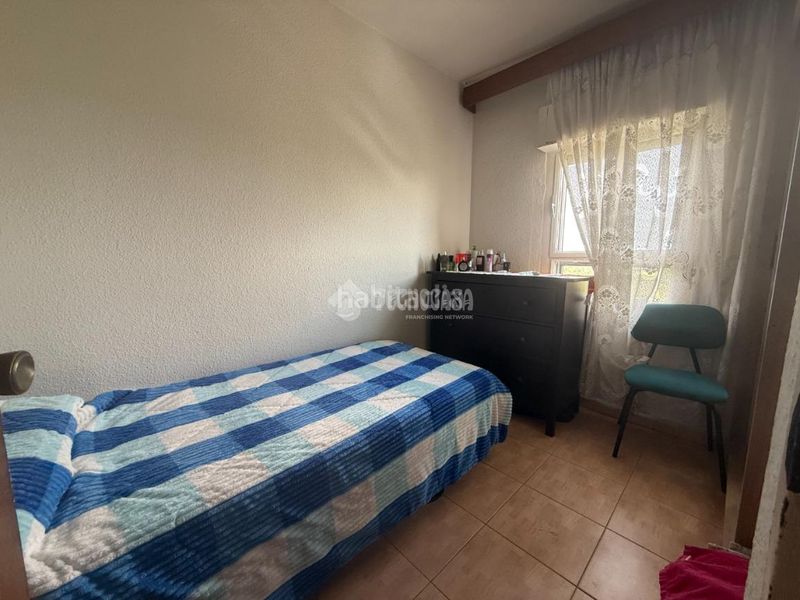 Foto e4b17f7a-c6aa-4604-812b-43bdb58e7f92. Piso  en venta en Orcasitas Madrid