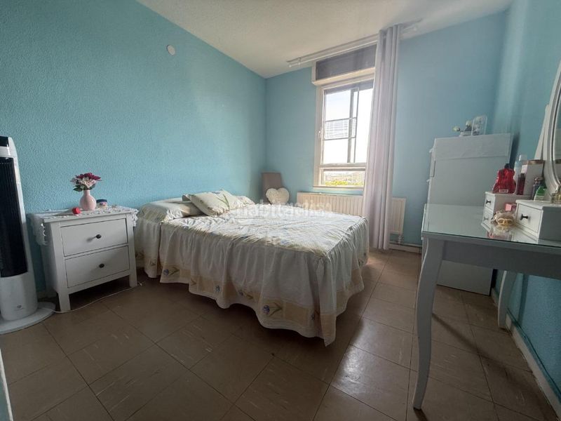 Foto fe7ec55d-2674-4a53-8a2f-d43423621c32. Piso  en venta en Orcasitas Madrid