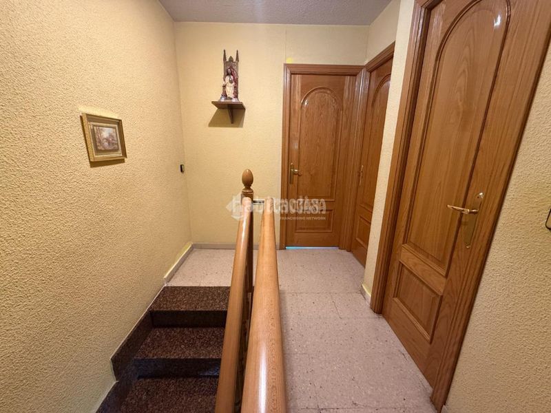Foto 4b9308a7-78c9-46ee-b400-42d5970a804d. Towny house with heating in Orcasitas Madrid