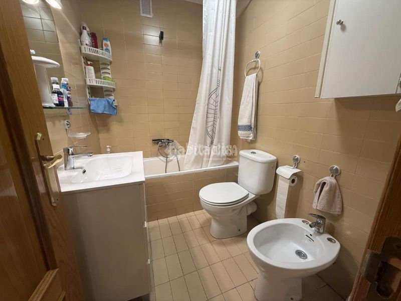 Foto a8d3c4ba-7c4a-4ffa-9490-52ee99e0cc53. Towny house with heating in Orcasitas Madrid
