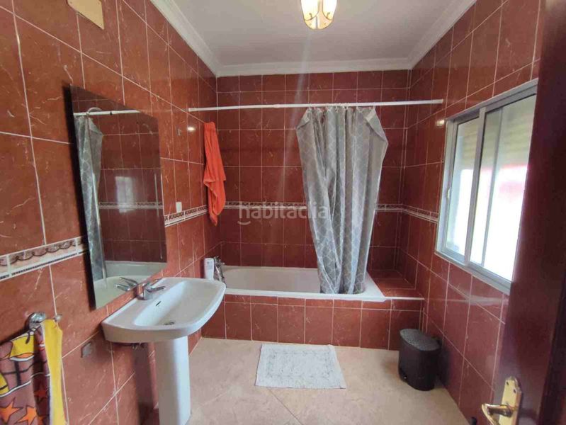 Foto a18ed6d4-ce79-4107-b516-87202ec31091. Xalet a Olivares