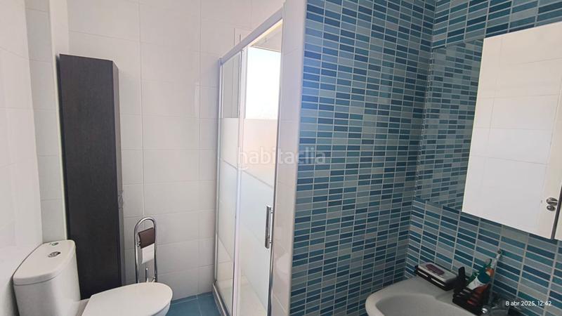 Foto 175fb7dc-40ea-4b96-809d-2b9b938e71aa. Casa adosada adosado en venta en colegio público, 3 dormitorios. en Benacazón