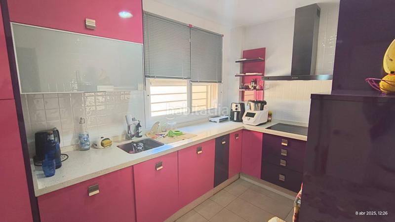 Foto 3a77c87a-41f8-4bff-acc8-06077733d06d. Casa adosada adosado en venta en colegio público, 3 dormitorios. en Benacazón