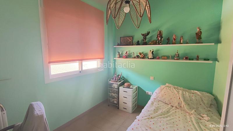 Foto a93a51e2-289c-43ef-9997-18a038d1e6da. Casa adosada adosado en venta en colegio público, 3 dormitorios. en Benacazón