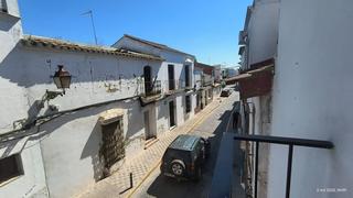 Appartement à Benacazón. Piso en venta en casco antigo, 2 dormitorios.