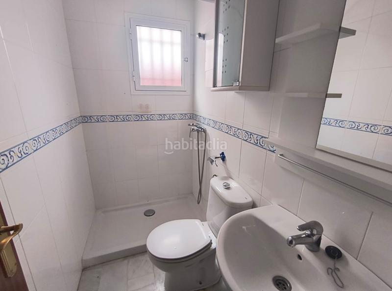 Foto 924b7c55-8769-4f4e-949c-0013f174f221. Maison jumelée avec parking dans Pilas