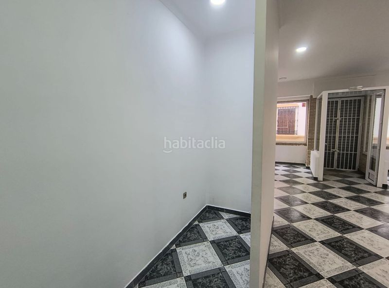 Foto cb5b99cd-4479-4174-ad82-766c5760af10. Lloguer local comercial a Benacazón