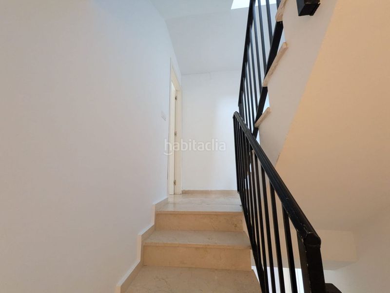 Foto 0d782f45-abce-4b4d-8a4f-e056f3fbc6c9. Casa adossada amb aparcament a Aznalcázar