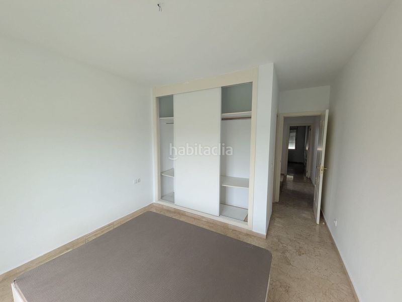 Foto 1b6a4cf1-5d1a-49b9-9c64-b3b3b1a47708. Casa adossada amb aparcament a Aznalcázar