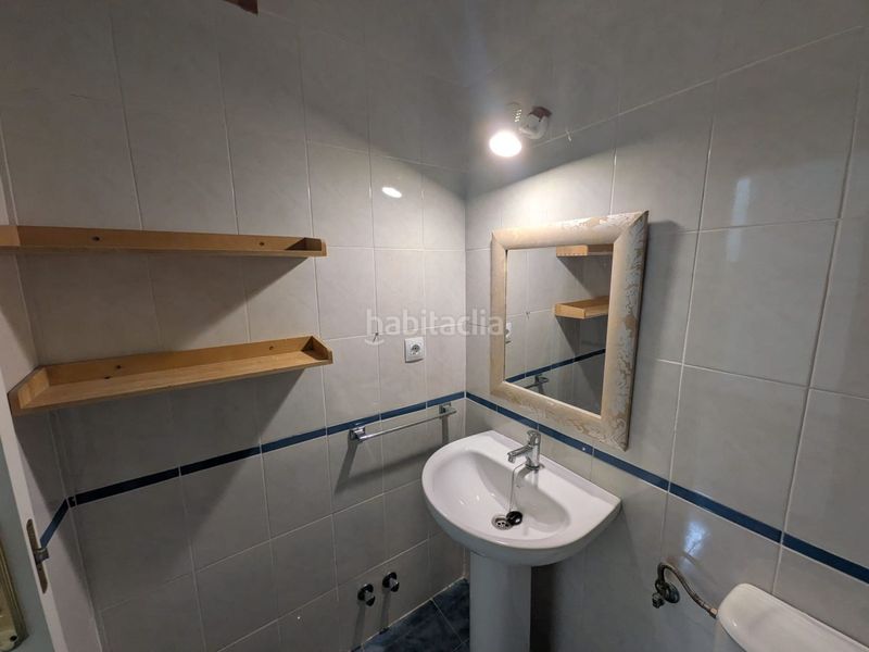 Foto 3d7310ef-8dc4-4889-8019-fd2e04a0dad5. Casa adossada amb aparcament a Aznalcázar