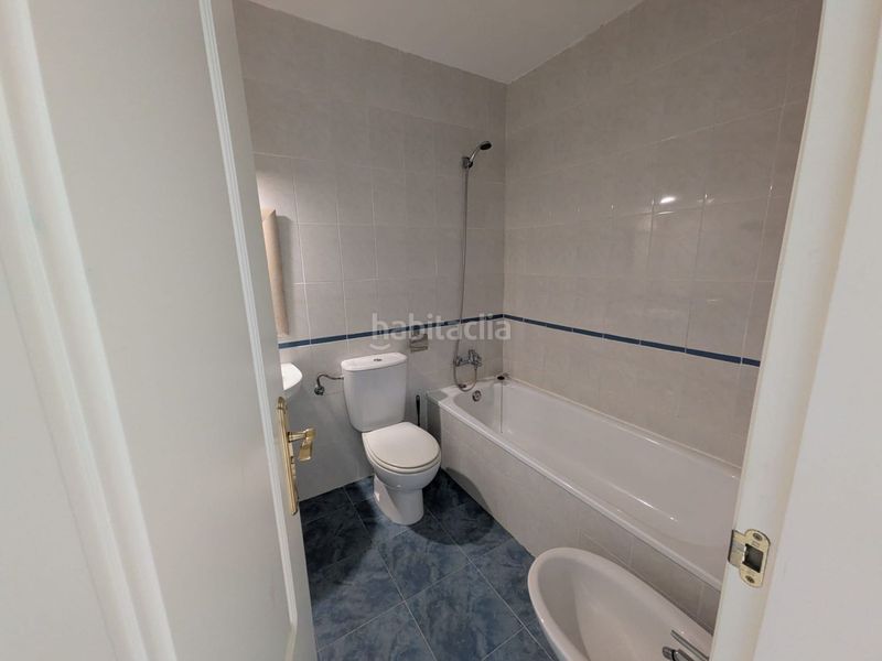 Foto 4c544a4e-a3da-4dde-af9a-68f9f30e8f3c. Casa adossada amb aparcament a Aznalcázar