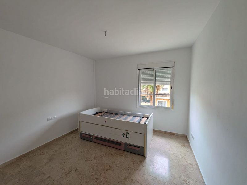 Foto 587bb053-e083-4df3-a698-8291446c49b6. Casa adossada amb aparcament a Aznalcázar