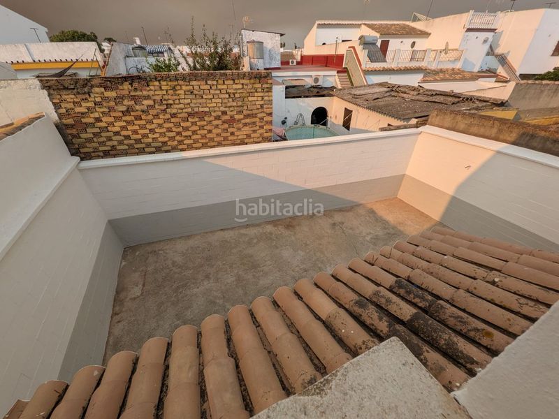 Foto ea652386-54c2-4778-bef8-acd30c66f790. Casa adossada amb aparcament a Benacazón
