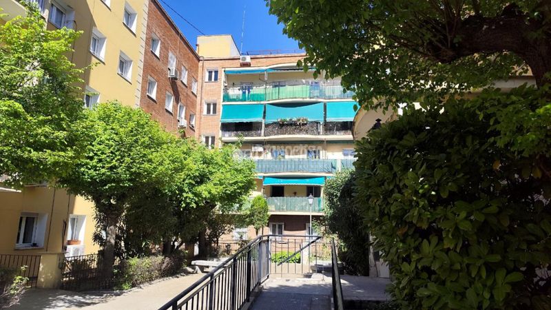 Foto c235c382-c215-486c-8522-9dc049abab4a. Pis a Guindalera Madrid