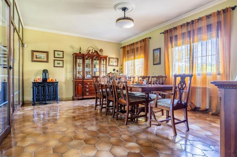 Foto 0e4284eb-c63d-4b0c-b1ef-8d22865cda73. Casa a Valencina de la Concepción