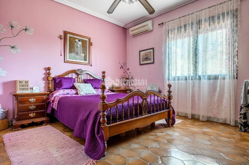 Foto 78e94be2-80ed-4e04-ac15-4b29ce03e790. Casa a Valencina de la Concepción