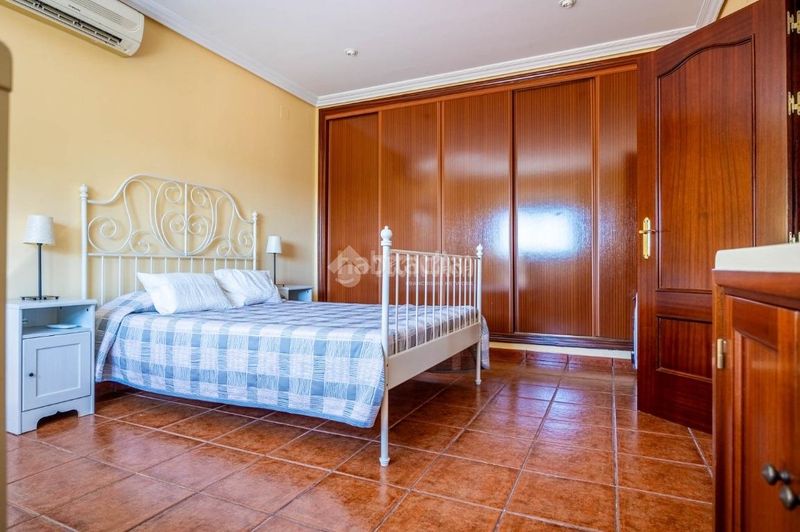 Foto 85fa8825-1465-4ca7-9d0e-022e051d59ca. Casa a Valencina de la Concepción