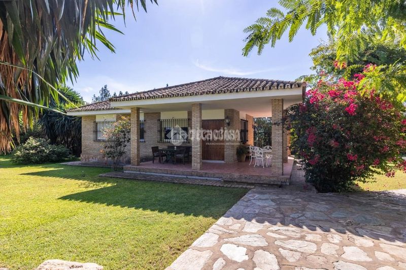 Foto ac6616de-a507-4865-a97a-db4df198b35f. Casa a Valencina de la Concepción