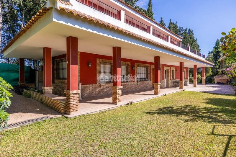 Foto db87ab63-0731-4d27-886d-0e9dab3f28b7. Casa a Valencina de la Concepción