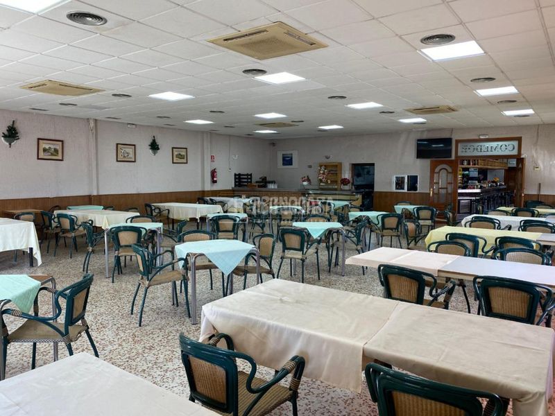 Foto 205fff0a-90d4-40ea-85f7-78115aec8fc7. Local comercial amb calefacció a Humanes de Madrid