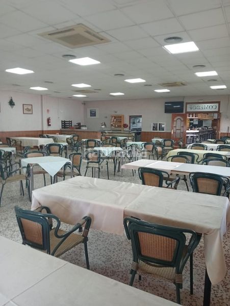 Foto cf330fde-3c14-4636-ba52-99c2850a91af. Local comercial amb calefacció a Humanes de Madrid
