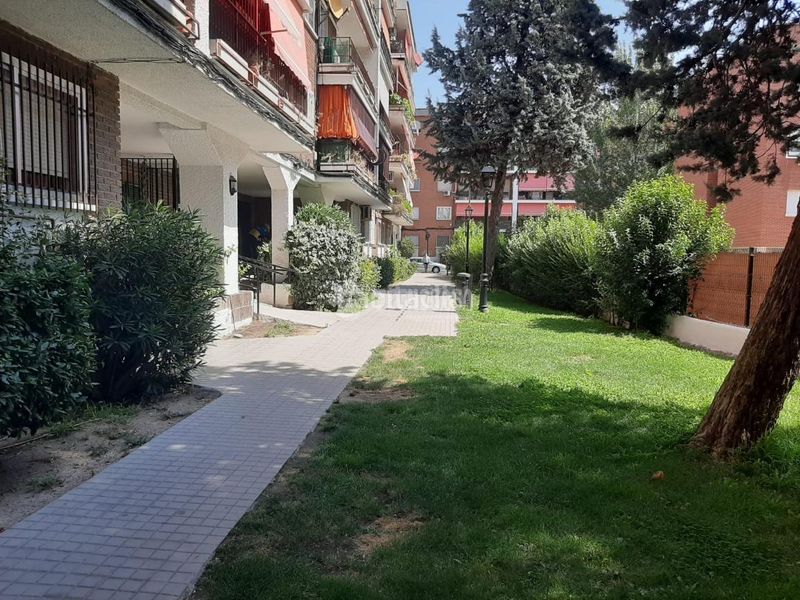 Foto 55fc10fd-40fb-4acf-96b1-2c712809d9e9. Pis amb calefacció piscina a Humanes de Madrid