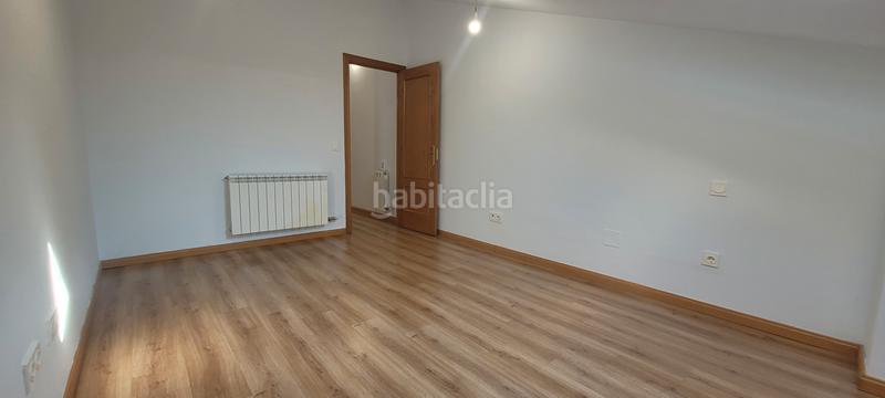Foto b606c5f3-53e7-457a-afcf-a728fa0c6b9d. Alquiler dúplex en calle lagunajo 1 dúplex lleno de luz y posibilidades en el centro . garaje y trastero. en Cigales