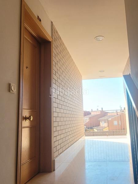 Foto c88ec9ba-a2a3-494c-b0e3-dd535487b335. Alquiler dúplex en calle lagunajo 1 dúplex lleno de luz y posibilidades en el centro . garaje y trastero. en Cigales