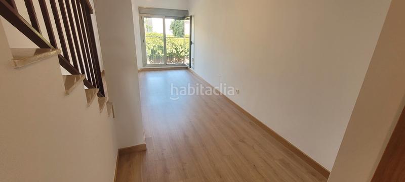 Foto fa5d7d87-209f-478b-a3e7-7fb8782a8dd0. Alquiler dúplex en calle lagunajo 1 dúplex lleno de luz y posibilidades en el centro . garaje y trastero. en Cigales