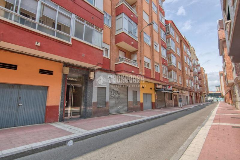 Foto 9820021c-939a-45ad-b0a1-1f151c11efa3. Etagenwohnung mit heizung in Delicias Valladolid