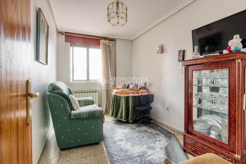 Foto bc2d1273-55a0-4de2-a592-b2bd7e92b130. Etagenwohnung mit heizung in Delicias Valladolid