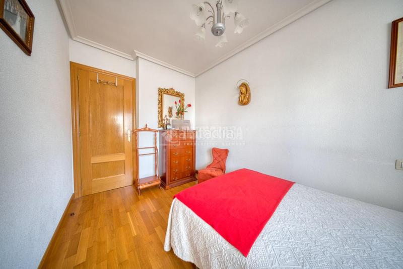 Foto 0f309766-a1d7-4f31-b734-0d54d768f9c0. Pis amb calefacció aparcament a Delicias Valladolid