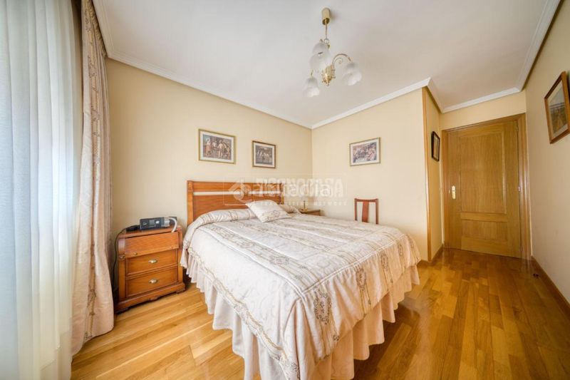 Foto 36789a4f-8eeb-4d1a-8901-a3e3f91a90c1. Pis amb calefacció a Delicias Valladolid