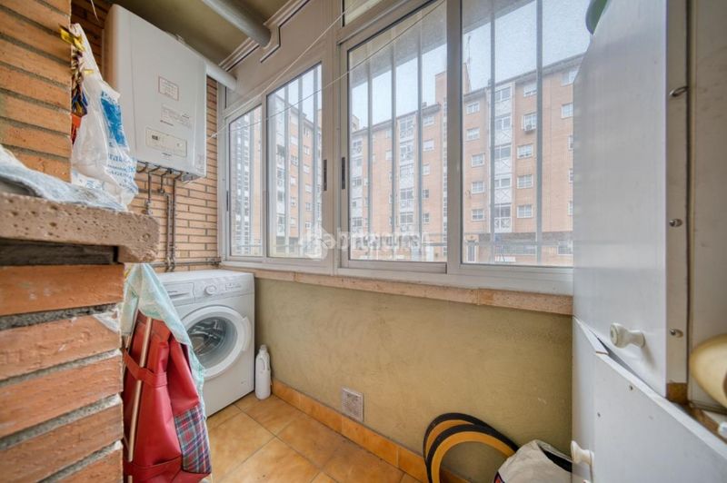 Foto ca8c8fa0-51b2-456c-a00a-6980d770da96. Pis amb calefacció aparcament a Ciudad de la Comunicación - Arco Ladrillo Valladolid