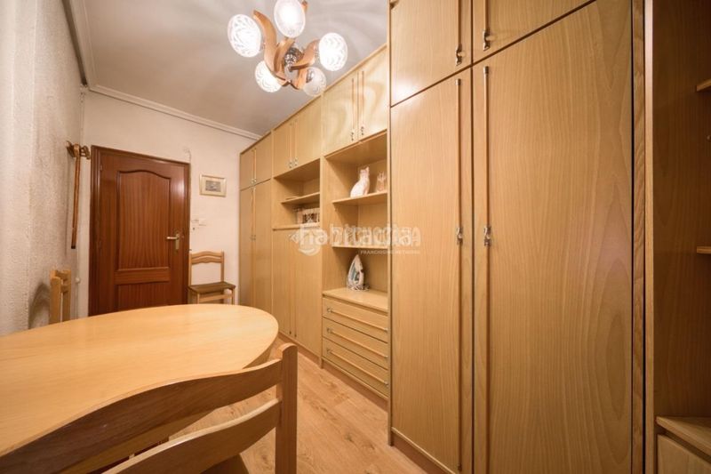 Foto 733ce06a-e550-4218-86f9-2cfc3c27719d. Flat with heating in Delicias Valladolid