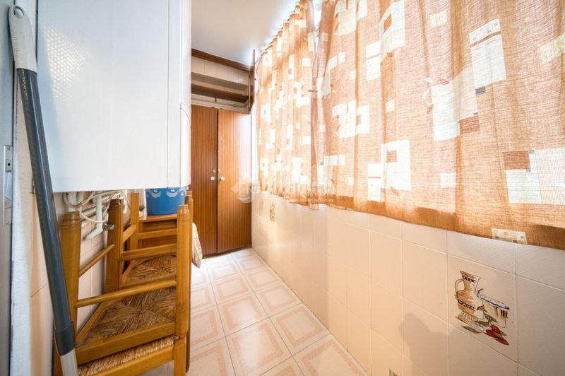 Foto df60be50-ea6c-4bfc-9a66-34ab62c5380a. Flat with heating in Delicias Valladolid