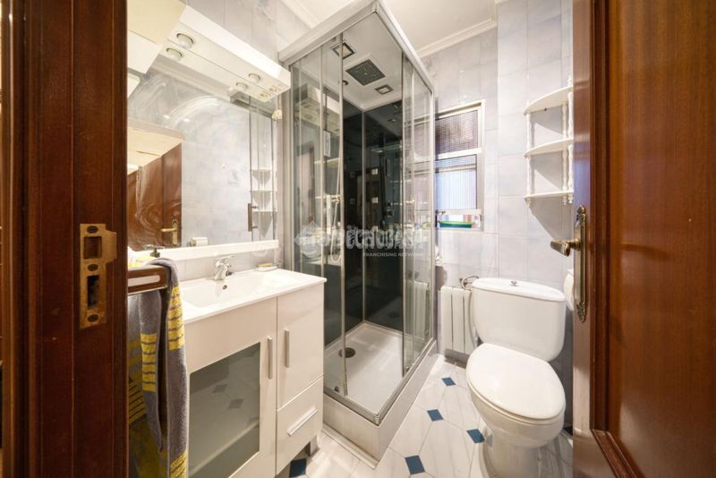 Foto f864e1ba-fcc8-4147-bd9b-3408caefced2. Flat with heating in Delicias Valladolid