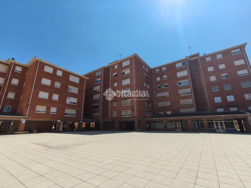 Foto 4e9eac34-88cd-411e-9542-2abc91dff34f. Piso  en venta en Venta de Baños