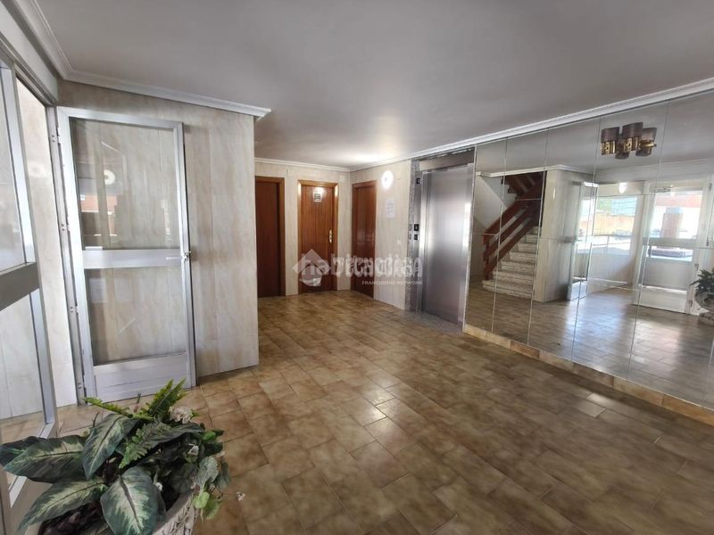 Foto a15cb8d3-ffb0-40ac-b8dd-0dbd59bfd11b. Piso  en venta en Venta de Baños