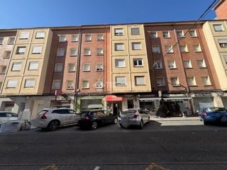 Piso en Campo de la Juventud. Piso en venta en palencia