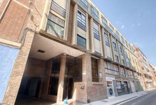 Oficina en Campo de la Juventud. Despacho en venta en palencia