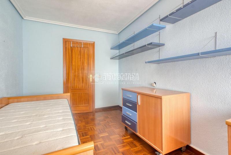 Foto 11ceac1d-8737-452d-a14a-93dc35387460. Pis amb calefacció aparcament a Santiago - San Telmo Palencia