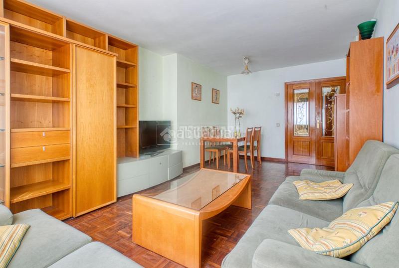 Foto ff1fc524-4587-414b-9821-2cc8af2e5a98. Pis amb calefacció aparcament a Santiago - San Telmo Palencia